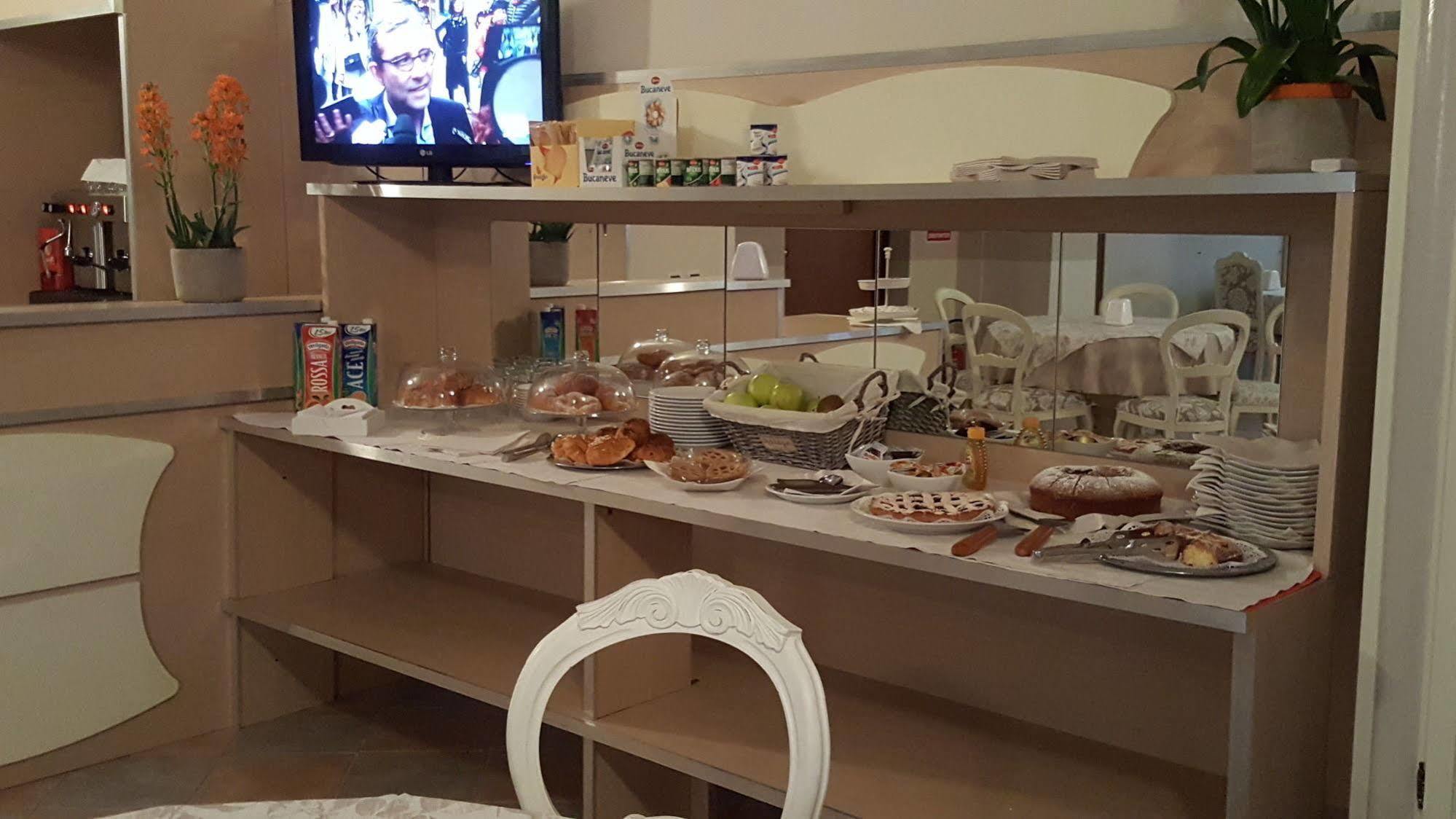 Hotel Trotter Leno Bagian luar foto